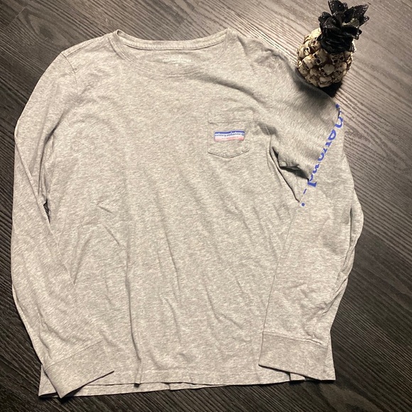 Vineyard Vines Tops - 🍍Vineyard Vines🍍size medium 🍍E-1